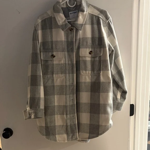 Old Navy Plaid Soft Brushed Utility Shacket Button Gray Jacket Womens - Picture 2 of 6